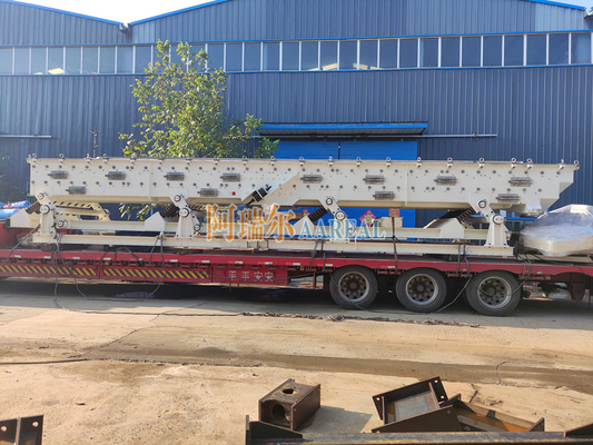 1.6m Breedte 18.5 Lang Hoogwaardig Vibrator Conveyor Uit Roestvrij Staal Voor Ruwe Suiker